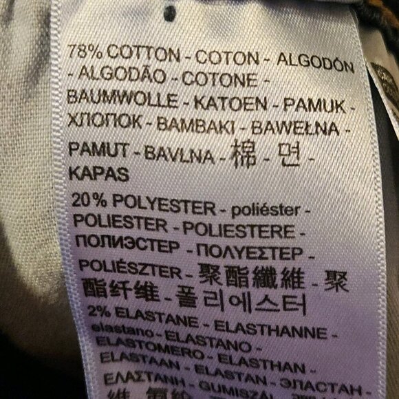 Signature Levi Strauss Low Rise Cuffed Stretch  Denim Jean Shorts Women’s Sz 24 - Picture 4 of 7